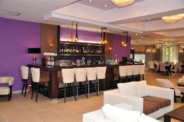 Amalias Hotel Kourouta Exterior photo